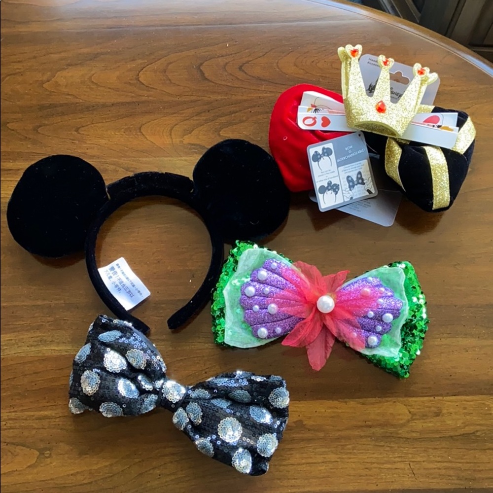 Disney Parks Minnie Mouse interchangeable ears